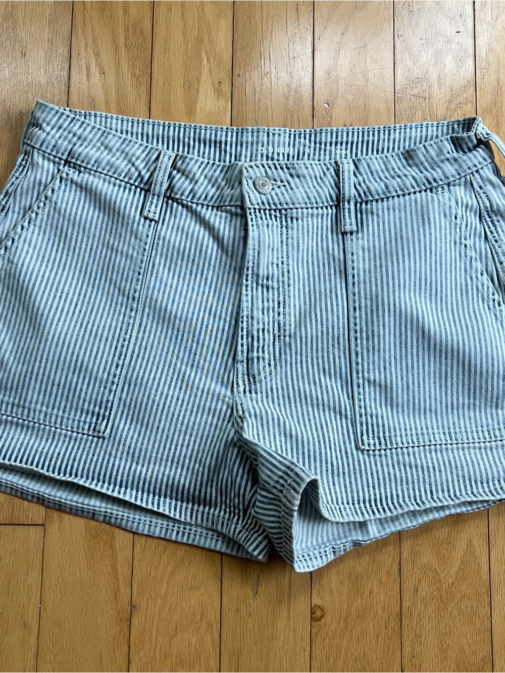 Old Navy Striped High-Rise tShorts